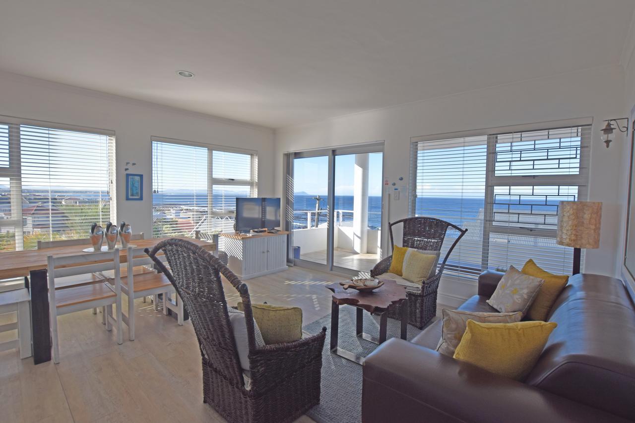 Apartment Dolphin House Hermanus Exterior photo