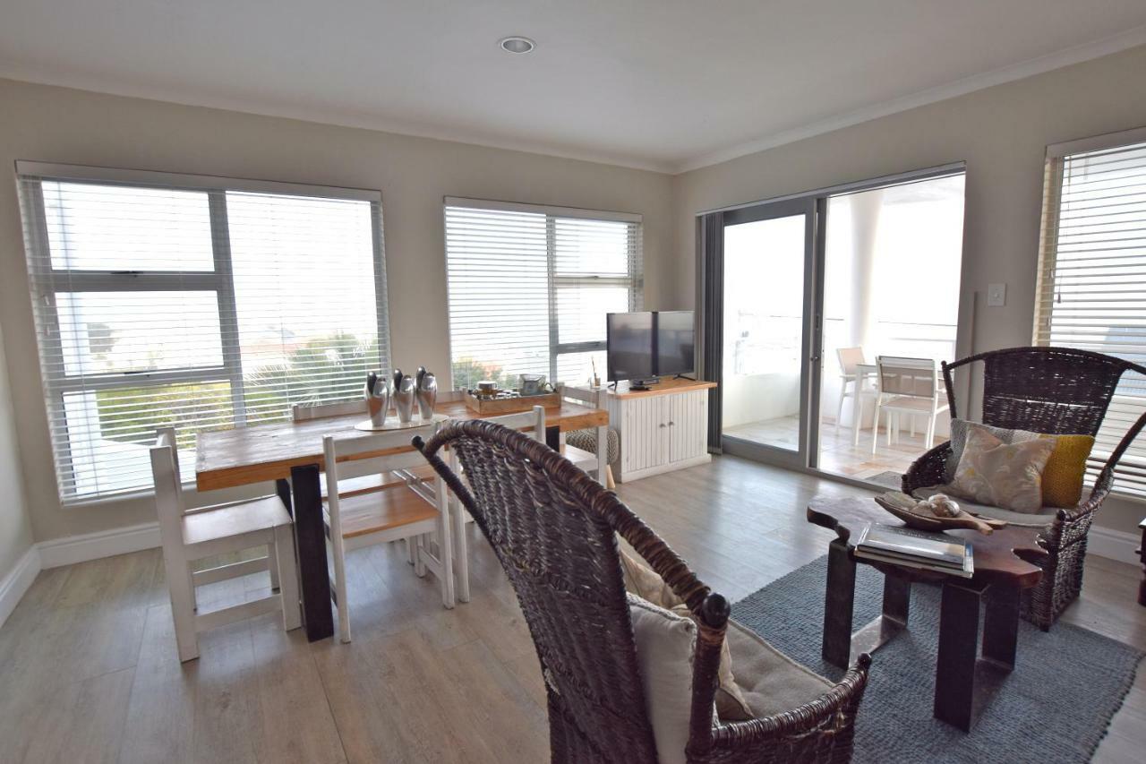 Apartment Dolphin House Hermanus Exterior photo