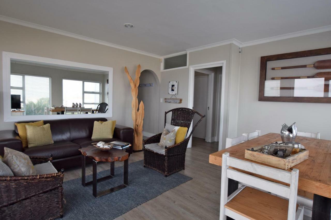 Apartment Dolphin House Hermanus Exterior photo